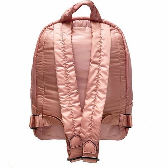 NWT Michael Kors Rae Medium Quilted Nylon Peach Backpack 35F1U5RB2C
Dust Bag - Picture 10 of 12